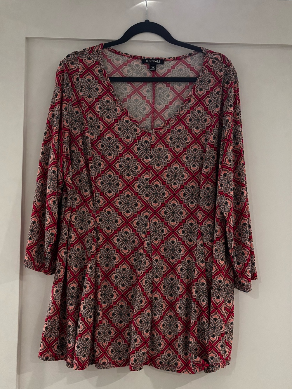 Liz Claiborne Red and Black Patterned V-Neck Long Sleeve Dress